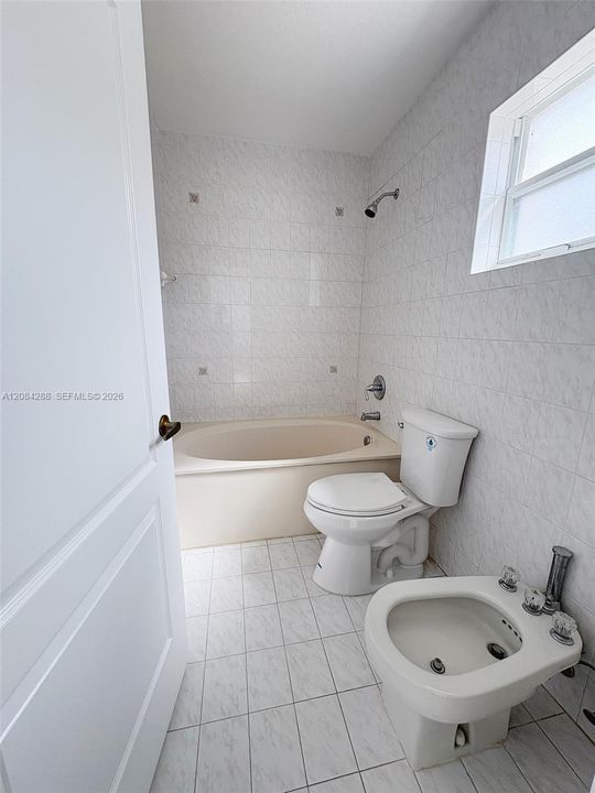 En Venta: $545,000 (3 camas, 2 baños, 1422 Pies cuadrados)