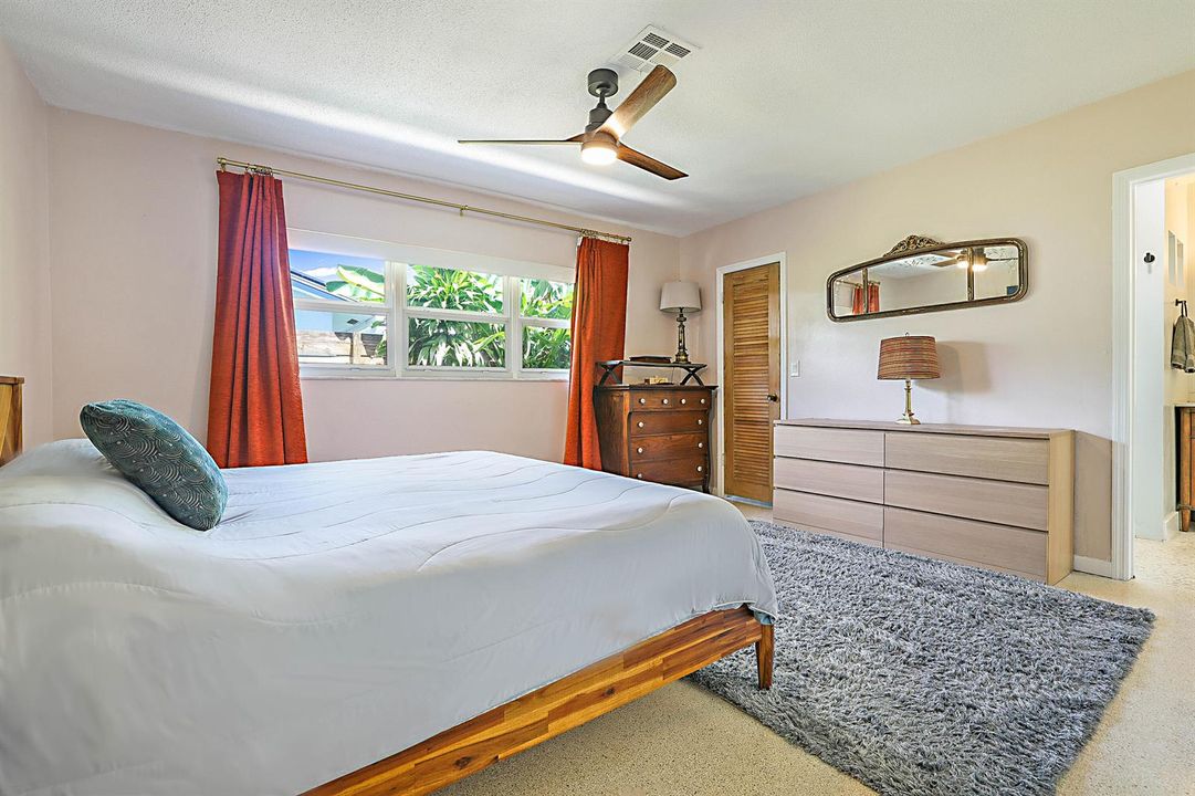 2242 NW 3rd Court-18