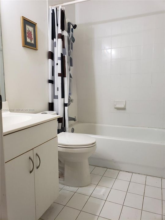 For Sale: $350,000 (3 beds, 2 baths, 1130 Square Feet)