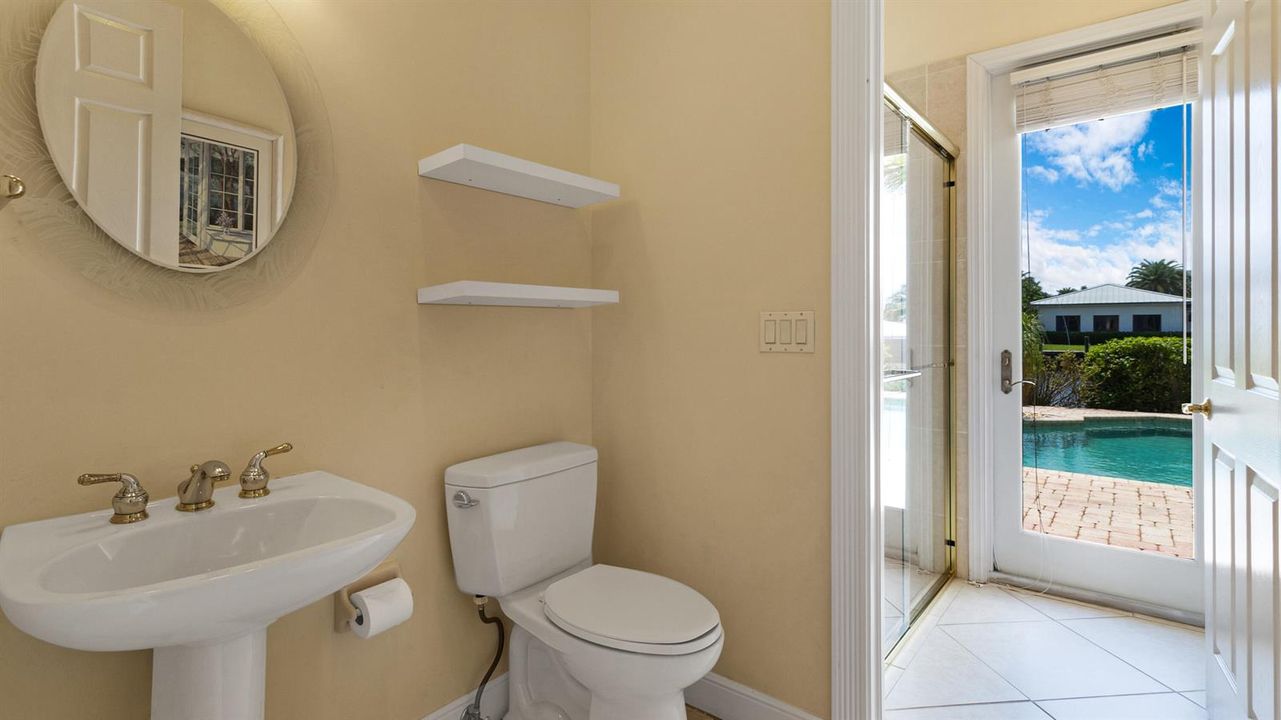 52_accutour_01 2761-se-9th-st -050