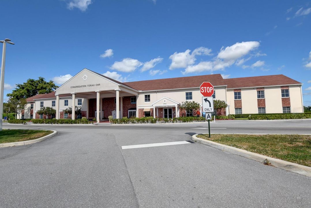 Century Village (4)