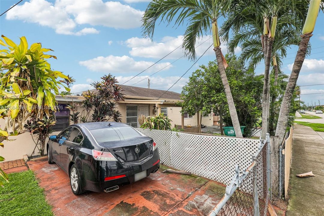 На продажу: $709,000 (3 спален, 2 ванн, 1792 Квадратных фут)