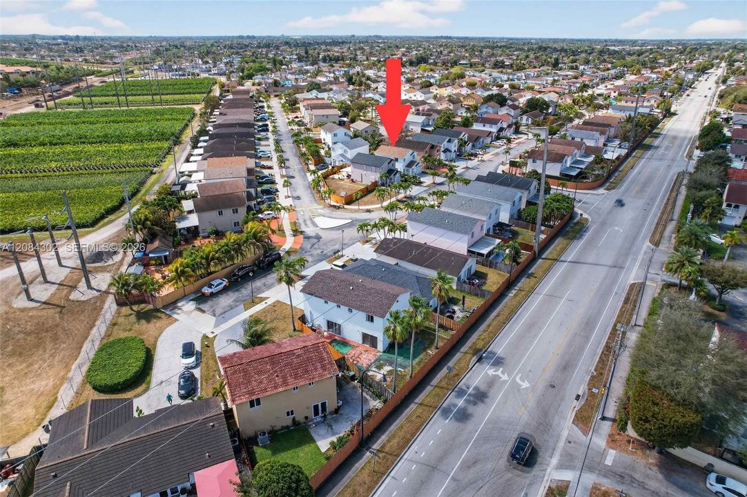 En Venta: $599,900 (3 camas, 3 baños, 1425 Pies cuadrados)
