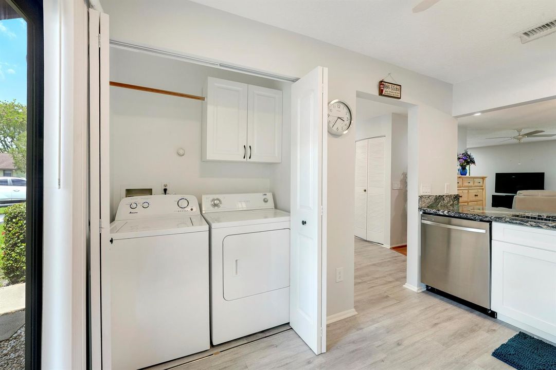 Laundry gate