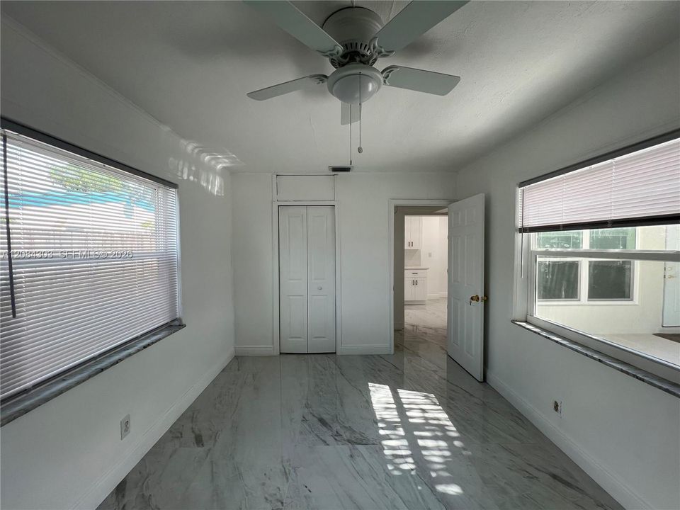 For Rent: $3,000 (3 beds, 2 baths, 1400 Square Feet)