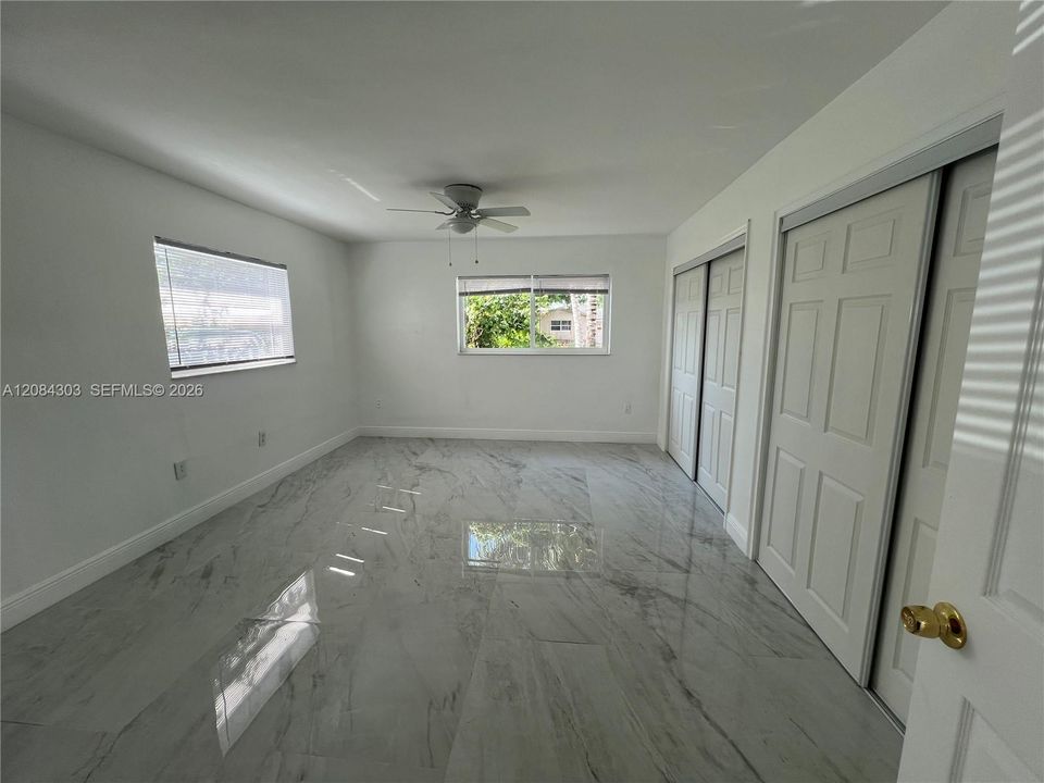 For Rent: $3,000 (3 beds, 2 baths, 1400 Square Feet)