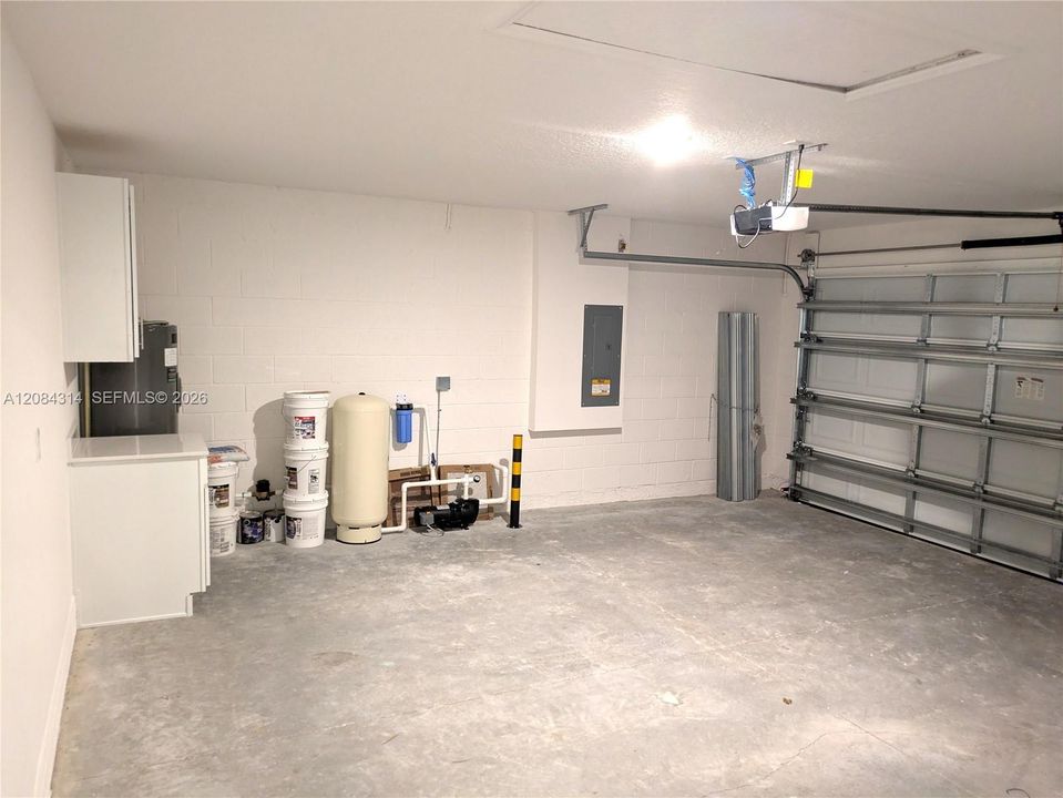 For Rent: $2,200 (4 beds, 2 baths, 0 Square Feet)