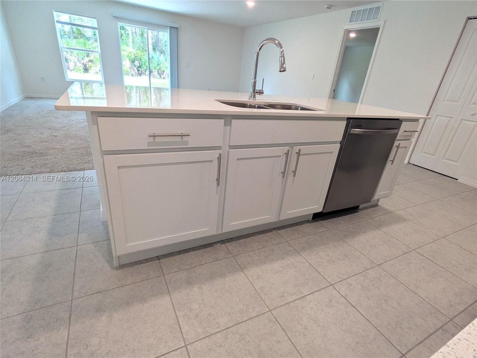 For Rent: $2,200 (4 beds, 2 baths, 0 Square Feet)