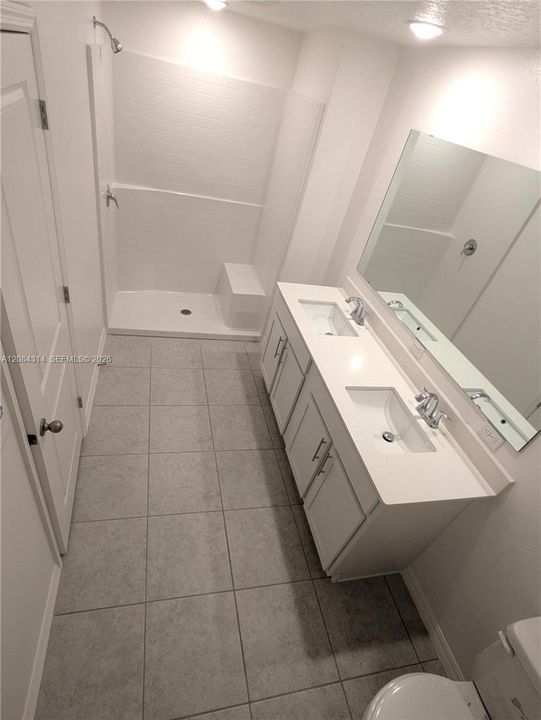 For Rent: $2,200 (4 beds, 2 baths, 0 Square Feet)