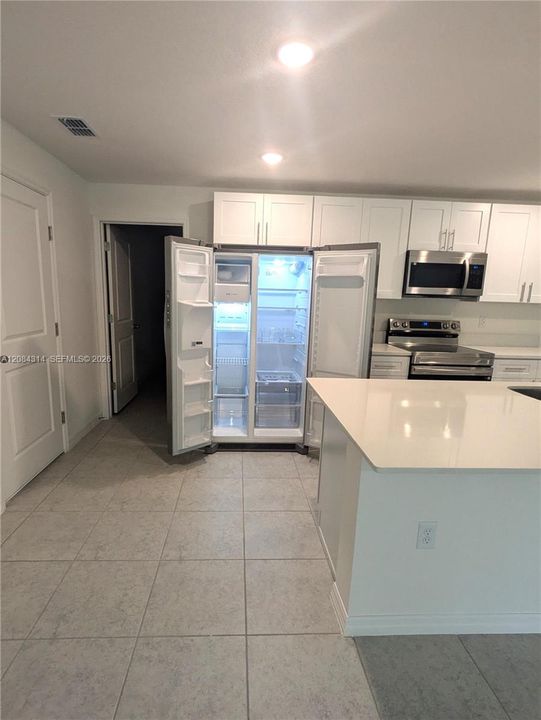 For Rent: $2,200 (4 beds, 2 baths, 0 Square Feet)