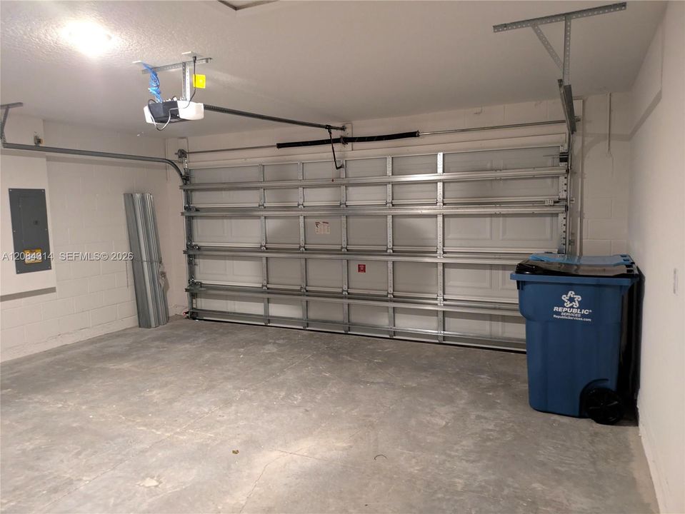 For Rent: $2,200 (4 beds, 2 baths, 0 Square Feet)