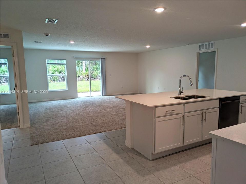 For Rent: $2,200 (4 beds, 2 baths, 0 Square Feet)