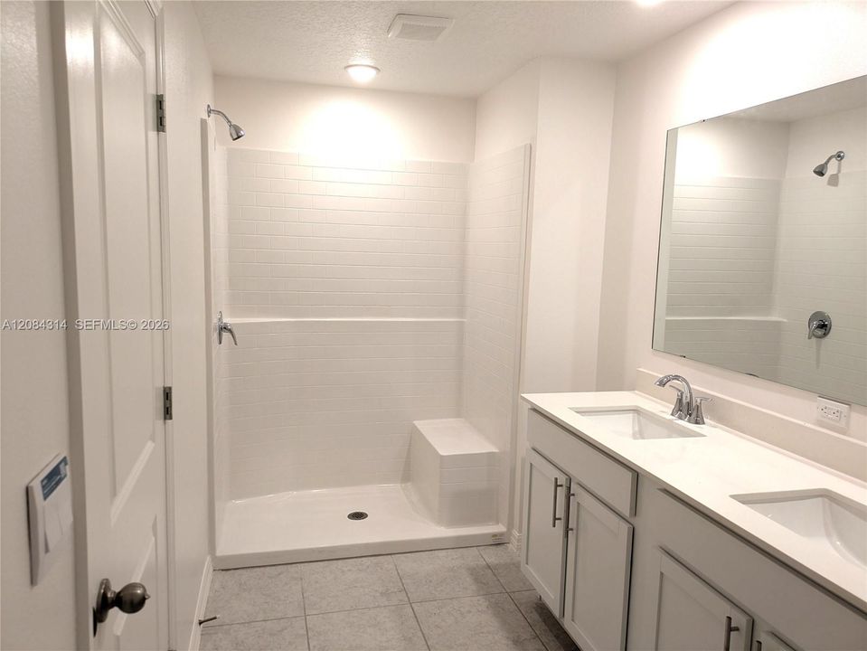 For Rent: $2,200 (4 beds, 2 baths, 0 Square Feet)