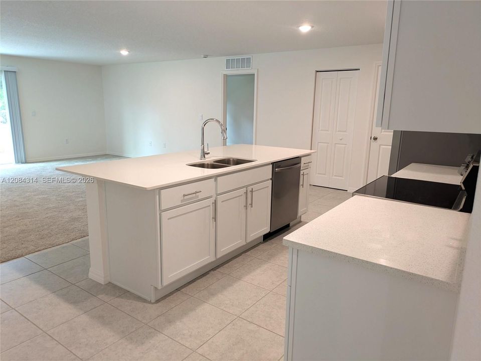 For Rent: $2,200 (4 beds, 2 baths, 0 Square Feet)