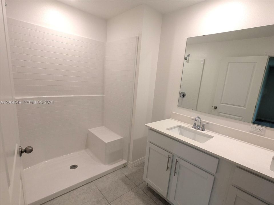 For Rent: $2,200 (4 beds, 2 baths, 0 Square Feet)