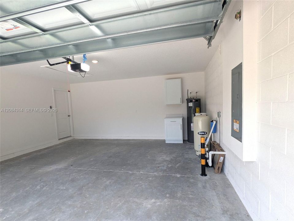 For Rent: $2,200 (4 beds, 2 baths, 0 Square Feet)