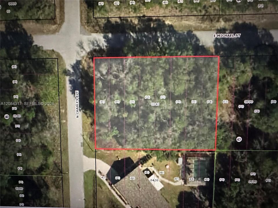 На продажу: $53,000 (0.44 acres)