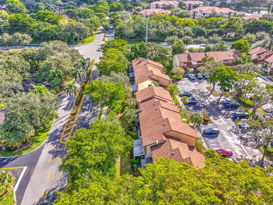 4698NW30St-52