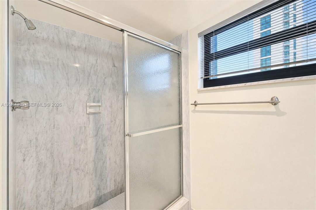 For Sale: $449,000 (2 beds, 2 baths, 1400 Square Feet)