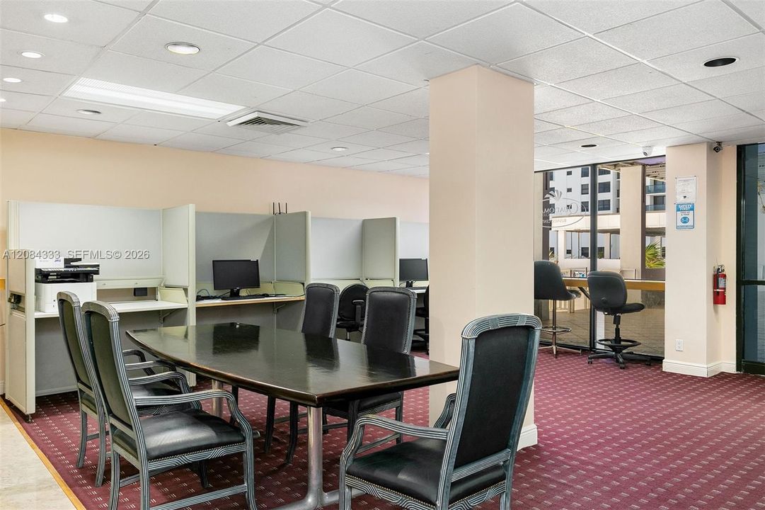 For Sale: $449,000 (2 beds, 2 baths, 1400 Square Feet)
