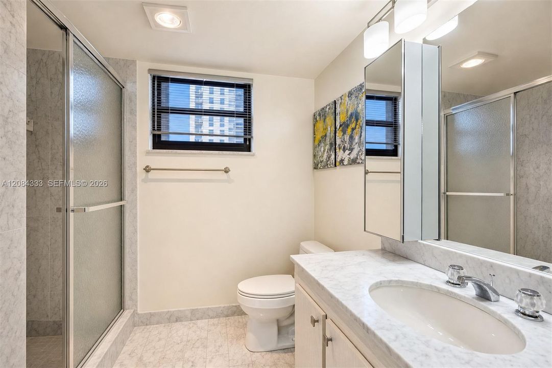 For Sale: $449,000 (2 beds, 2 baths, 1400 Square Feet)