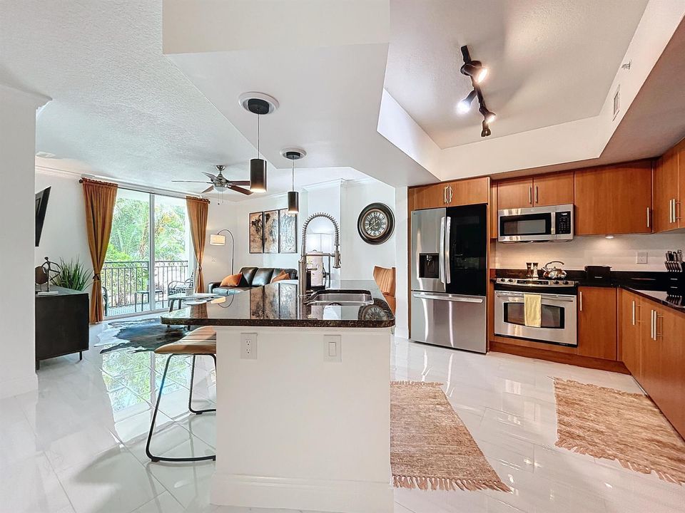 600 S Dixie Highway #630-4