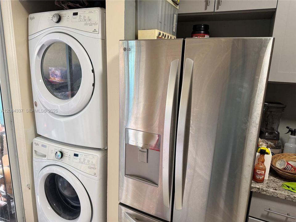 For Sale: $365,000 (3 beds, 2 baths, 1189 Square Feet)