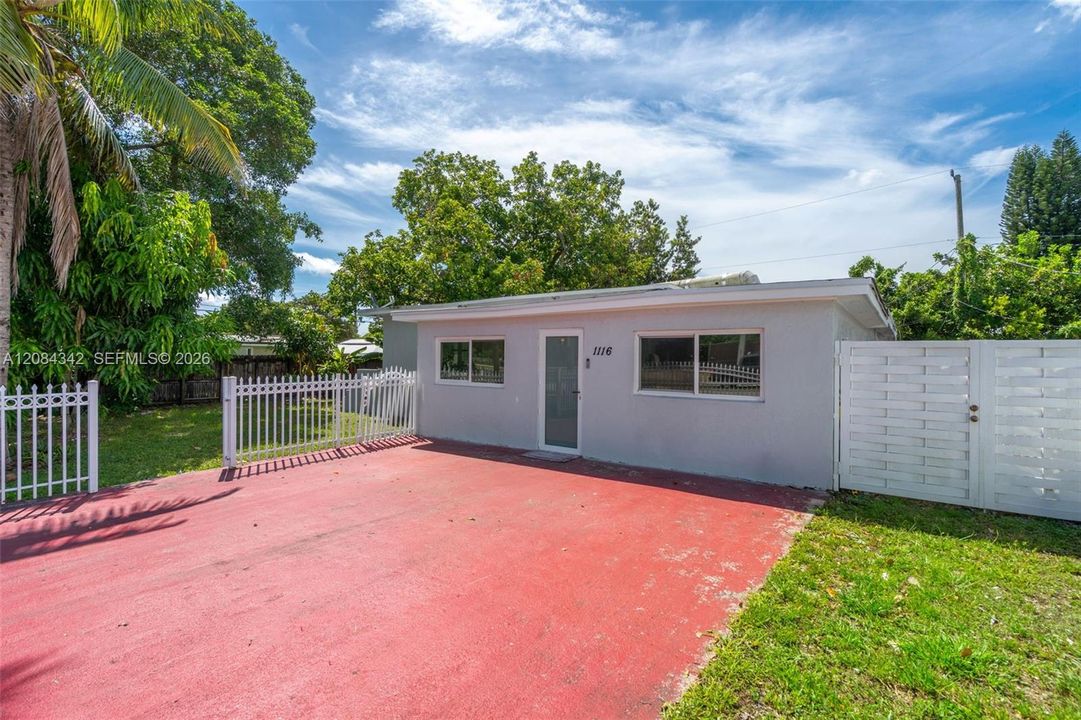 En Venta: $485,000 (3 camas, 2 baños, 1362 Pies cuadrados)