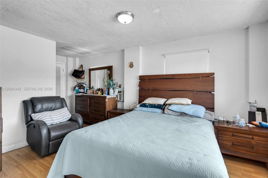 En Venta: $485,000 (3 camas, 2 baños, 1362 Pies cuadrados)