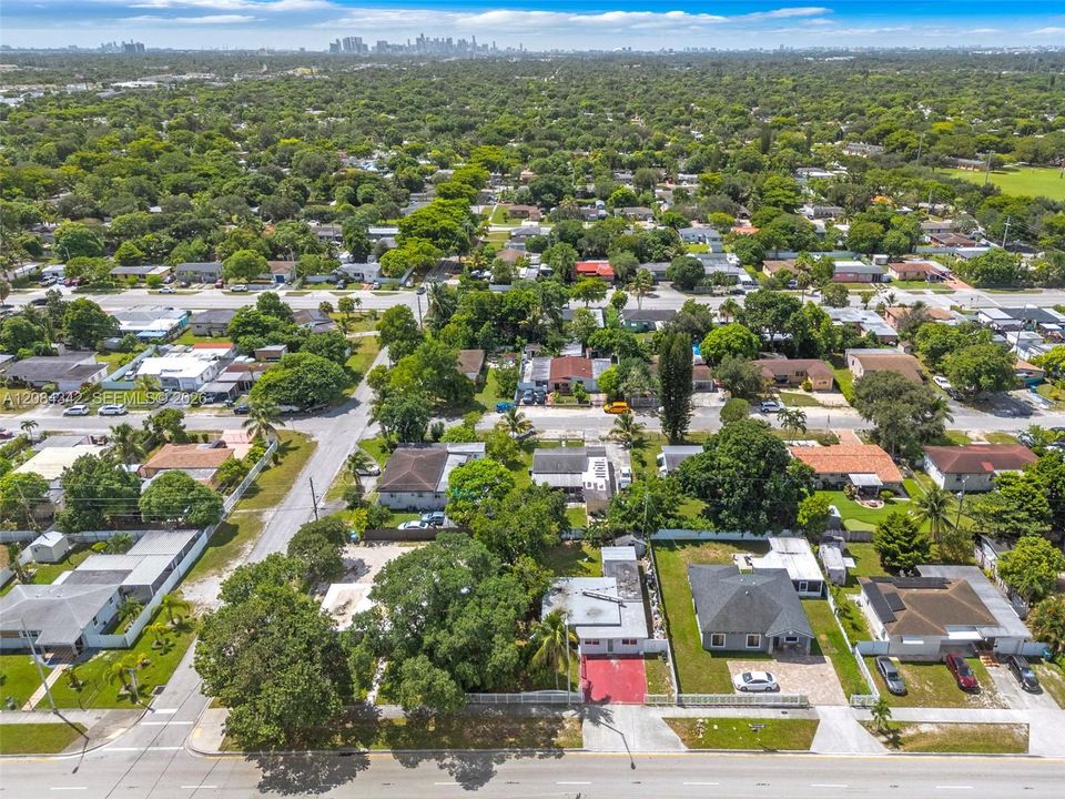 En Venta: $485,000 (3 camas, 2 baños, 1362 Pies cuadrados)
