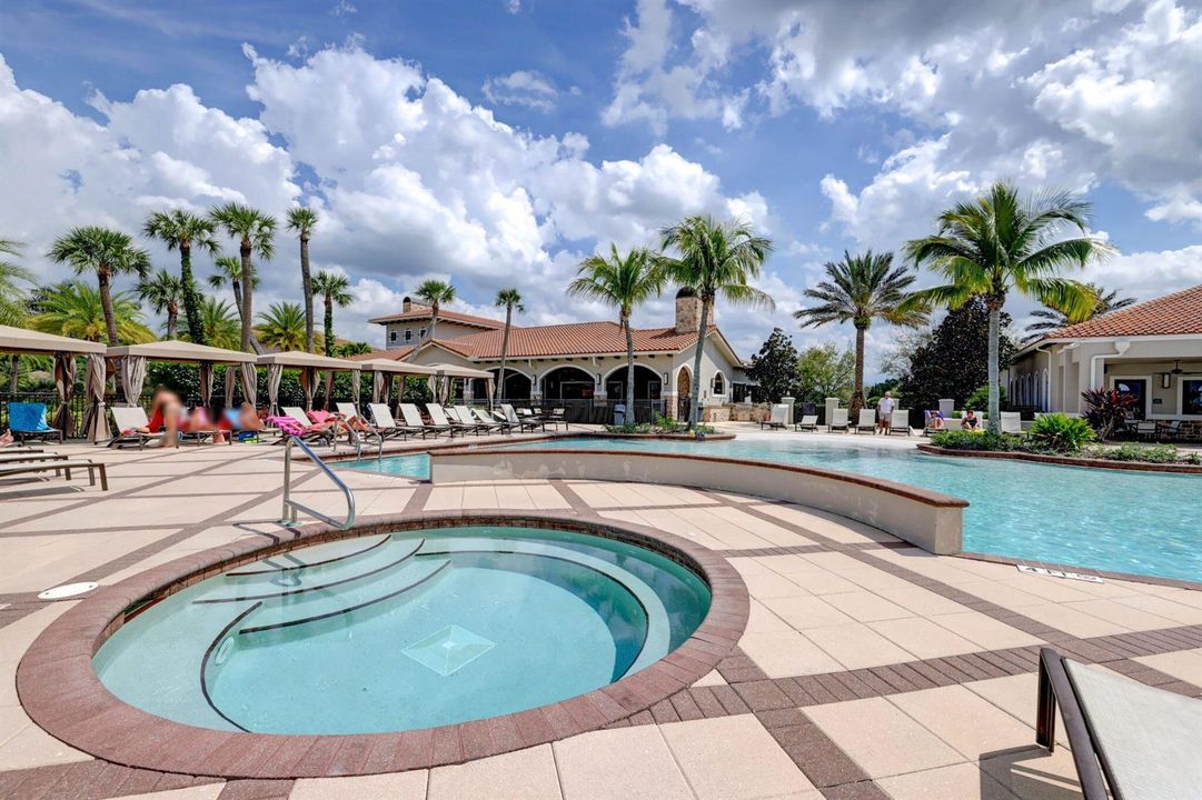 Resort Style Pool (3)