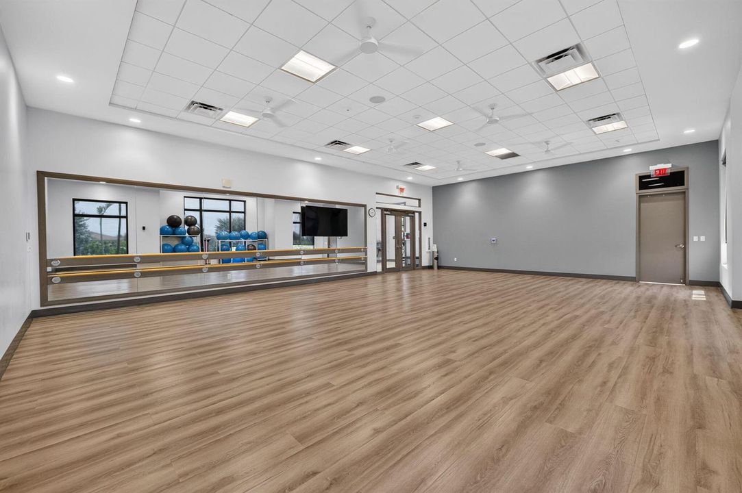 Yoga Room (1)
