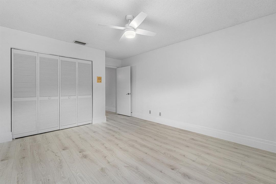 Upstairs Guest Bedroom 2