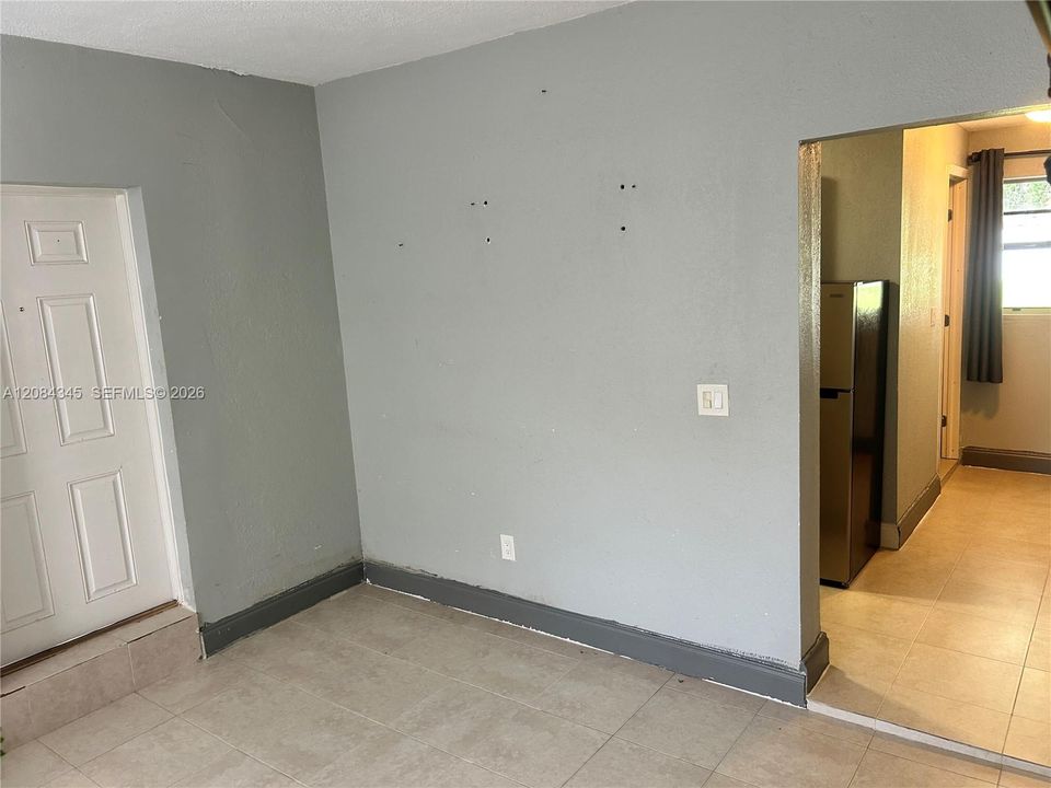 En Venta: $575,000 (4 camas, 2 baños, 1434 Pies cuadrados)