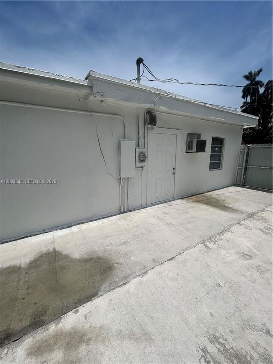 En Venta: $575,000 (4 camas, 2 baños, 1434 Pies cuadrados)