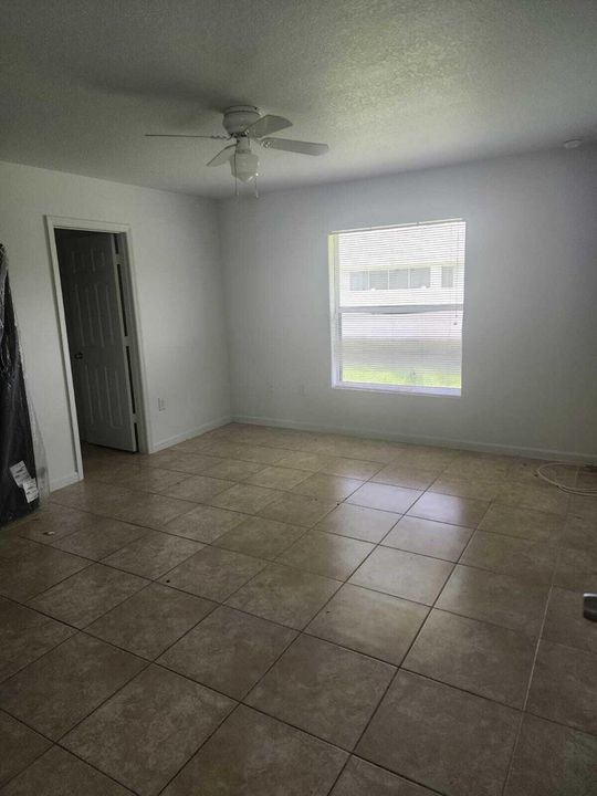 PREVIL BEDROOM 3