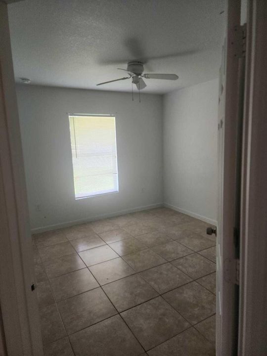PREVIL BEDROOM 2