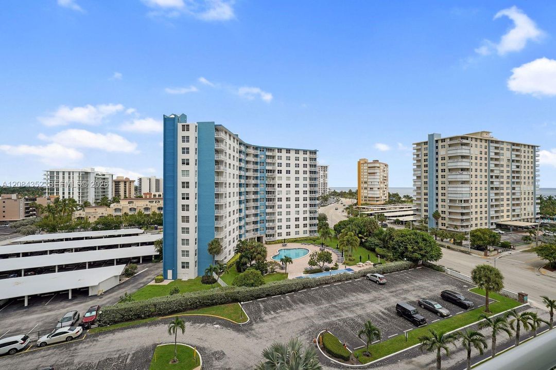 For Rent: $2,000 (1 beds, 1 baths, 775 Square Feet)
