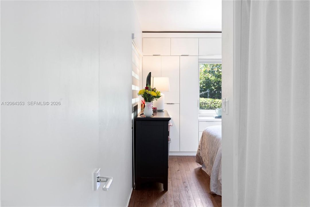 For Rent: $7,500 (3 beds, 2 baths, 2169 Square Feet)