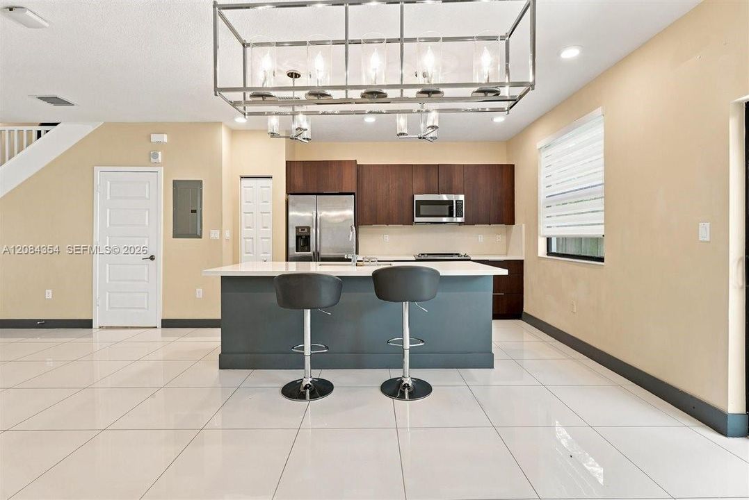 En Venta: $530,000 (3 camas, 2 baños, 1429 Pies cuadrados)
