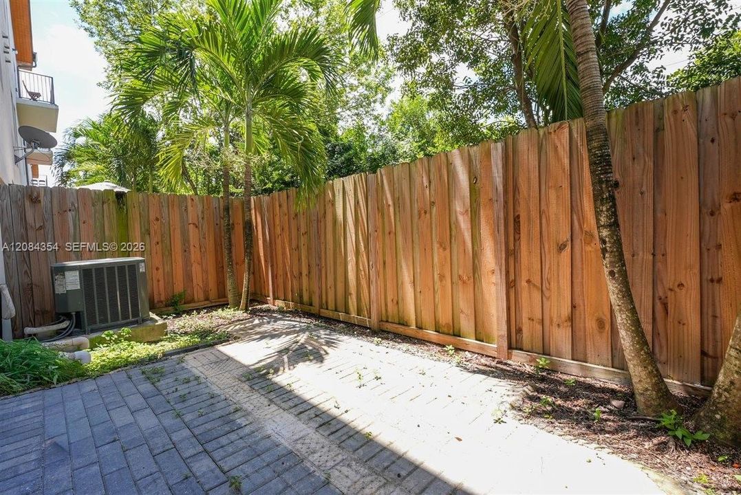 En Venta: $530,000 (3 camas, 2 baños, 1429 Pies cuadrados)