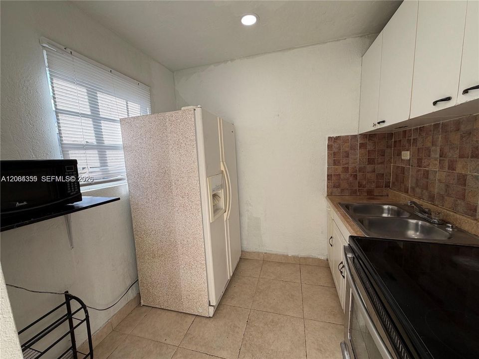 В аренду: $1,500 (1 спален, 1 ванн, 400 Квадратных фут)
