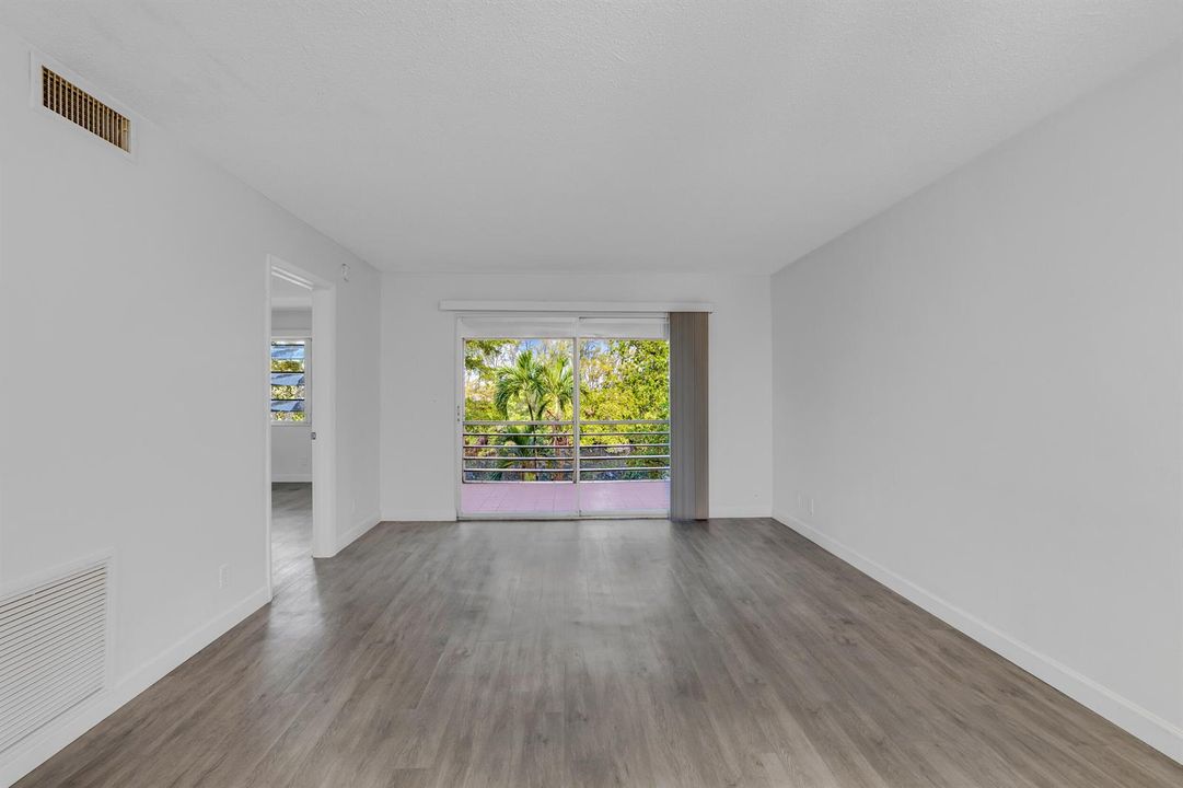1400 NE 57th St-Fort Lauderdale #304 Nat