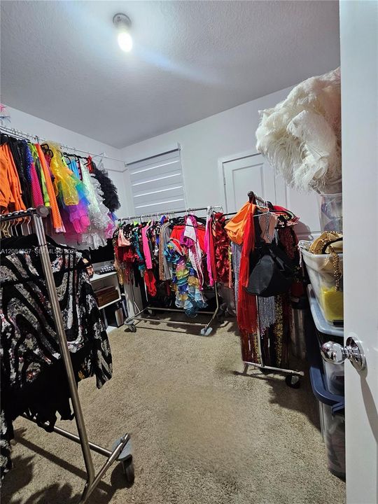 En Venta: $320,000 (3 camas, 3 baños, 1380 Pies cuadrados)