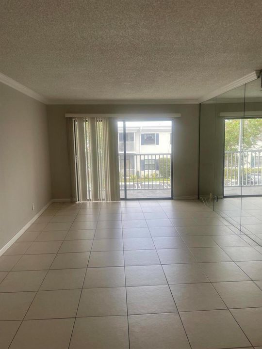 170 Cypress Club Drive living