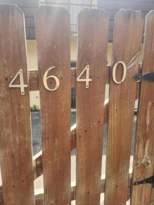1000155366
