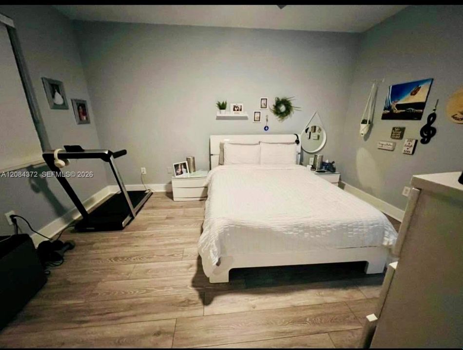 For Rent: $2,800 (2 beds, 2 baths, 1241 Square Feet)
