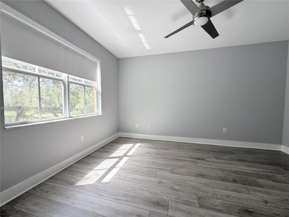 For Rent: $2,800 (2 beds, 2 baths, 1241 Square Feet)