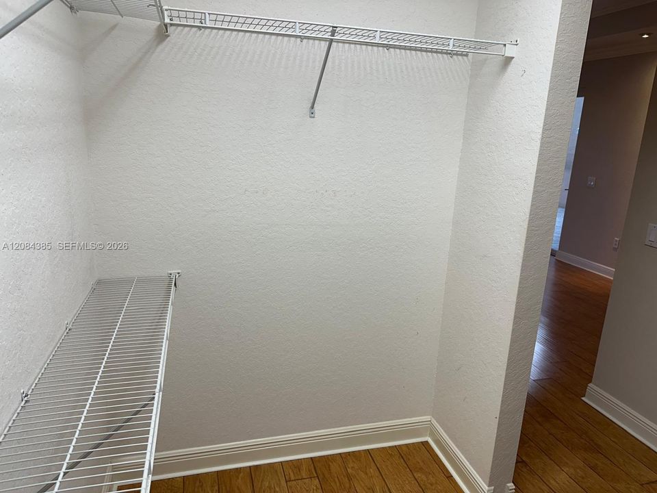 For Rent: $6,000 (5 beds, 3 baths, 2951 Square Feet)