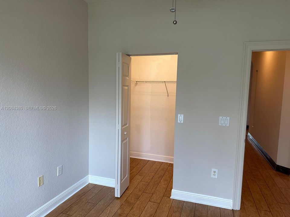 For Rent: $6,000 (5 beds, 3 baths, 2951 Square Feet)